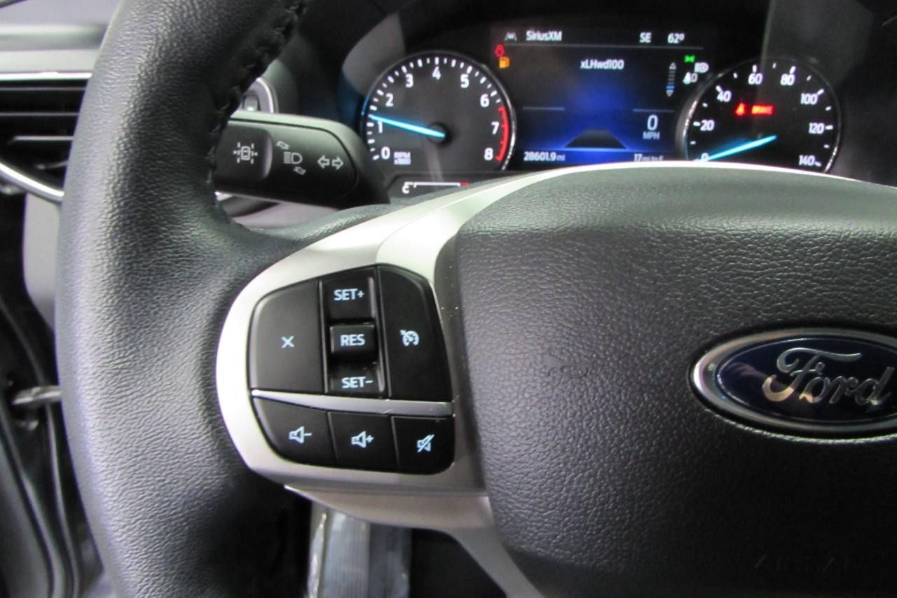 2022 Carbonized Gray Metallic Ford Explorer XLT 4X4 SUV