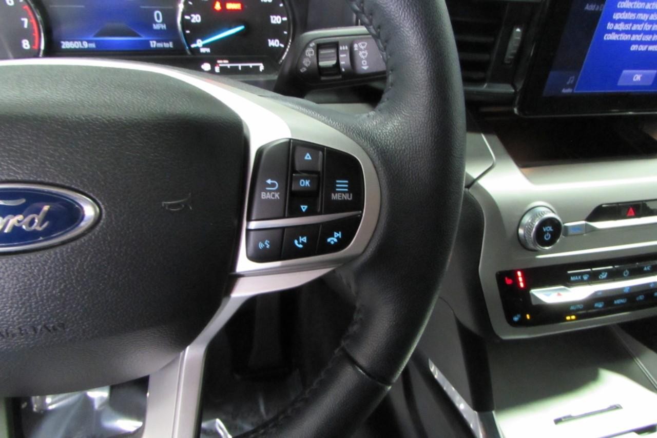 2022 Carbonized Gray Metallic Ford Explorer XLT 4X4 SUV