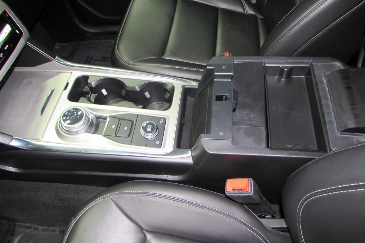 2022 Carbonized Gray Metallic Ford Explorer XLT 4X4 SUV