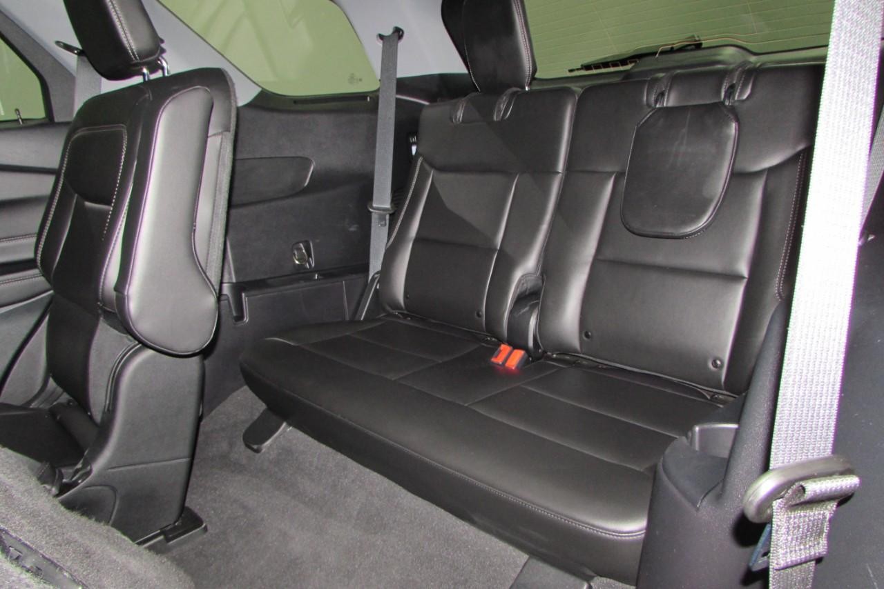 2022 Carbonized Gray Metallic Ford Explorer XLT 4X4 SUV