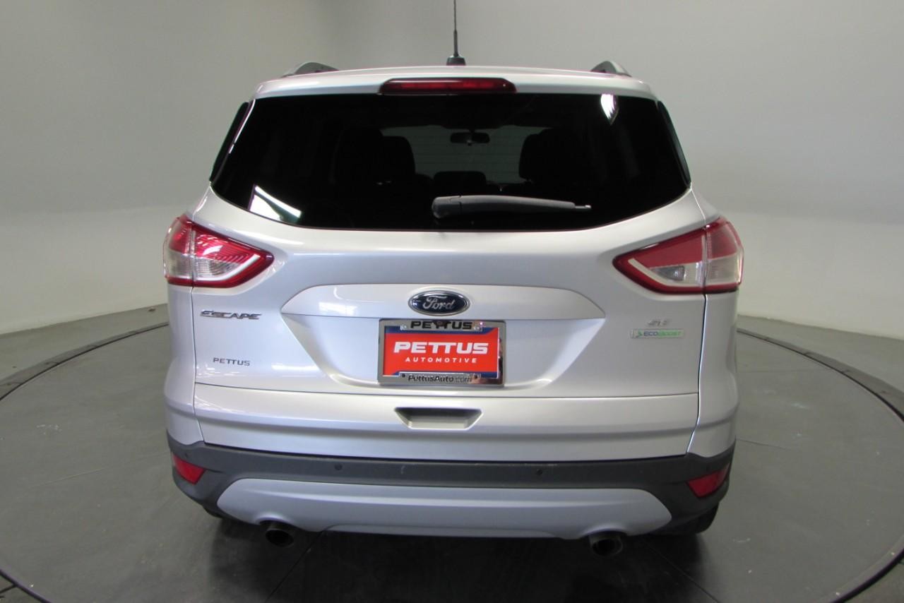 2016 Ingot Silver Ford Escape SE FWD SUV