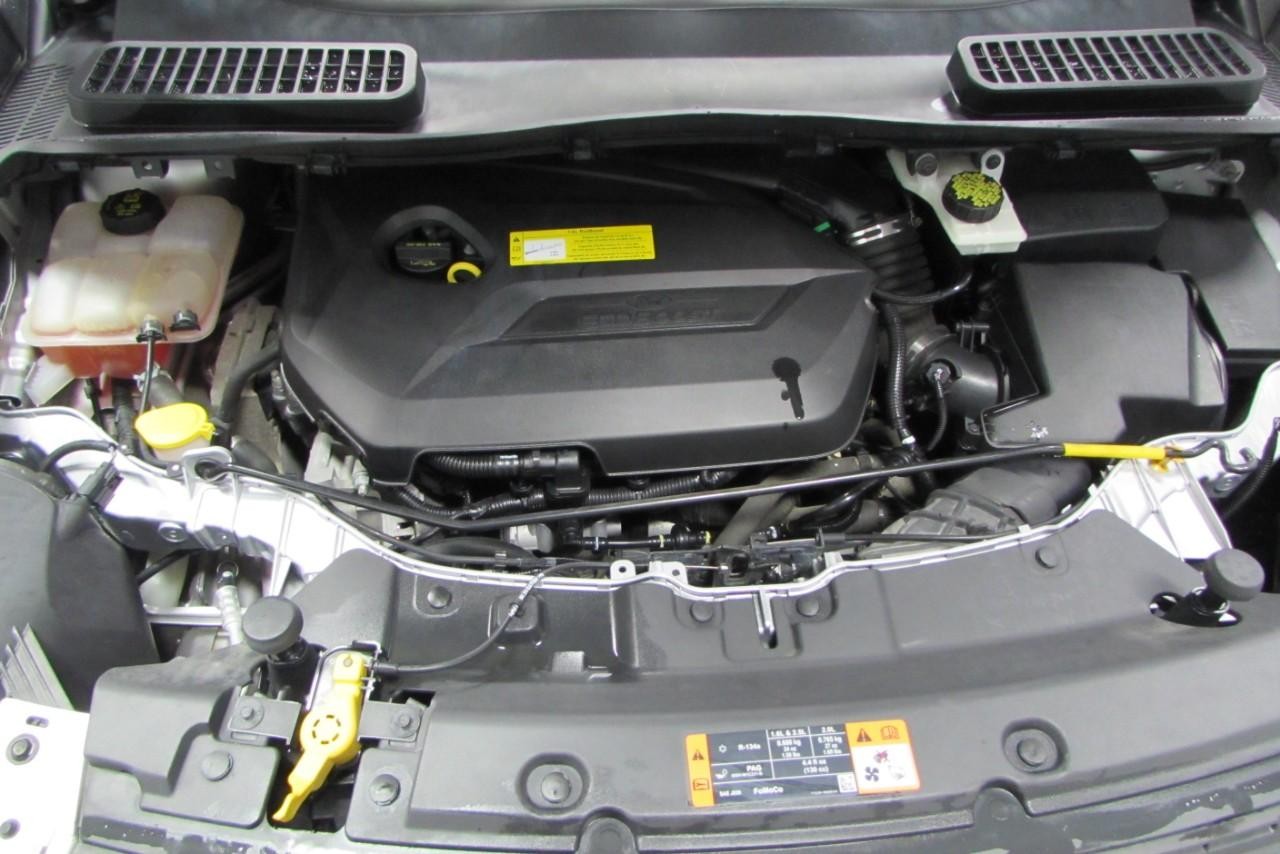 2016 Ingot Silver Ford Escape SE FWD SUV