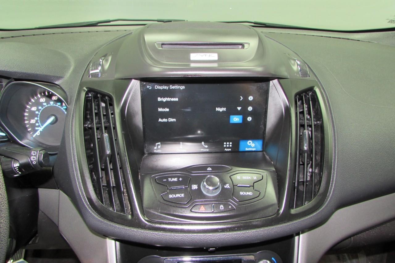 2016 Ingot Silver Ford Escape SE FWD SUV