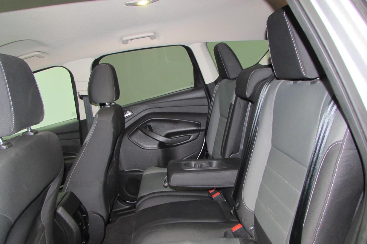 2016 Ingot Silver Ford Escape SE FWD SUV