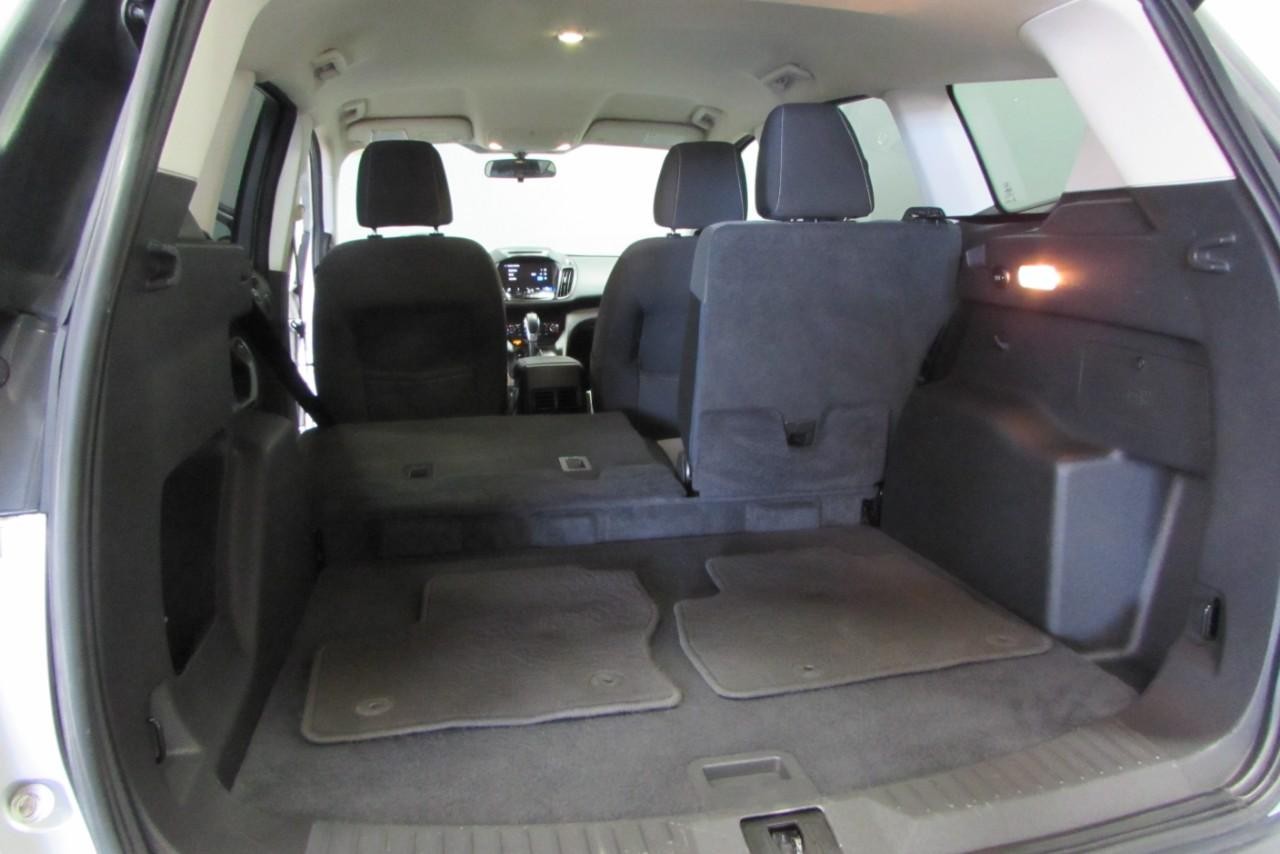 2016 Ingot Silver Ford Escape SE FWD SUV