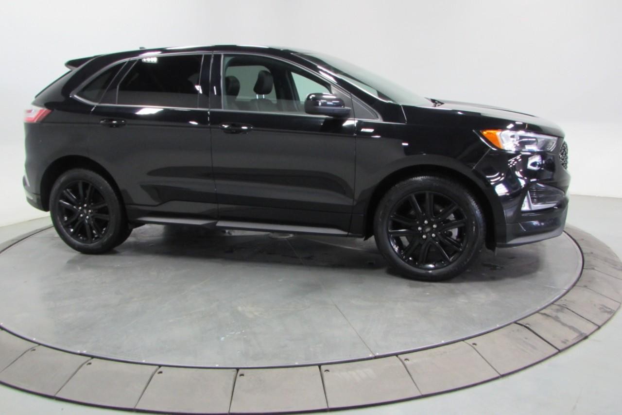 2022 Agate Black Metallic Ford Edge ST Line AWD SUV