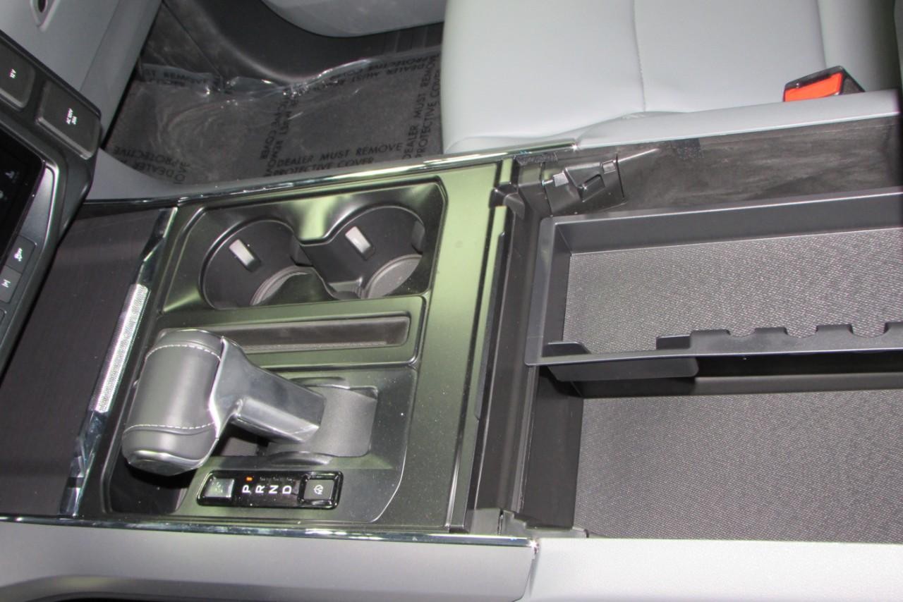 2025 Oxford White Ford F-150 Lightning Flash AWD Truck