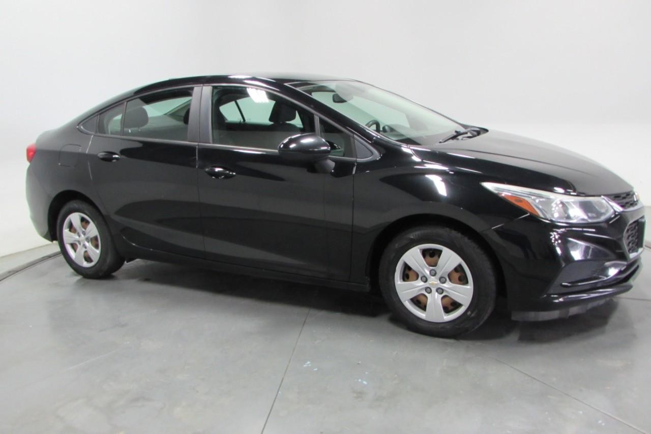 2018 Mosaic Black Metallic Chevrolet Cruze LS FWD Sedan
