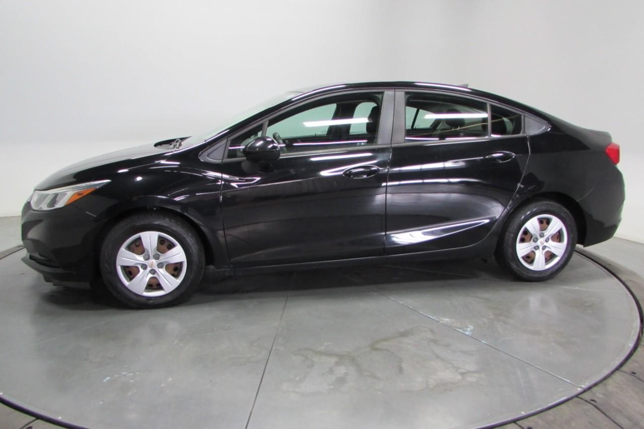 2018 Mosaic Black Metallic Chevrolet Cruze LS FWD Sedan