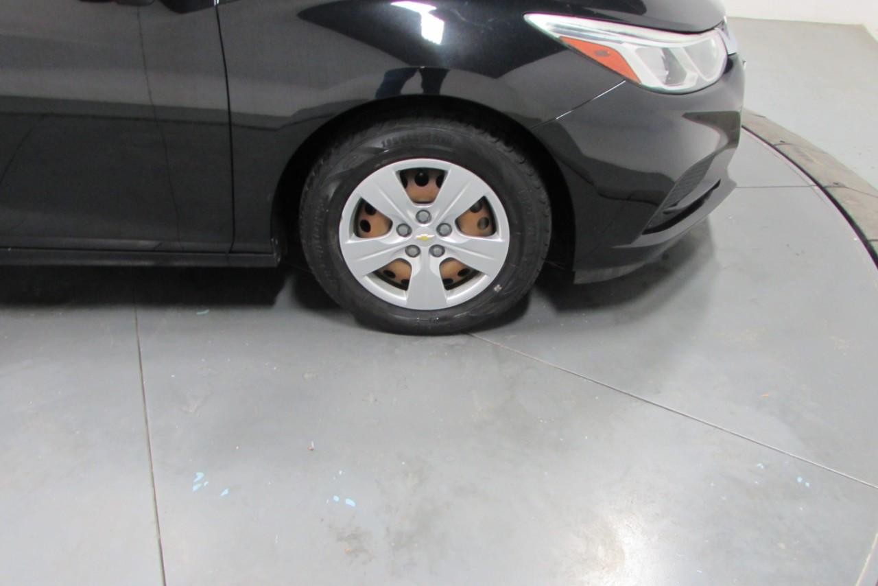 2018 Mosaic Black Metallic Chevrolet Cruze LS FWD Sedan