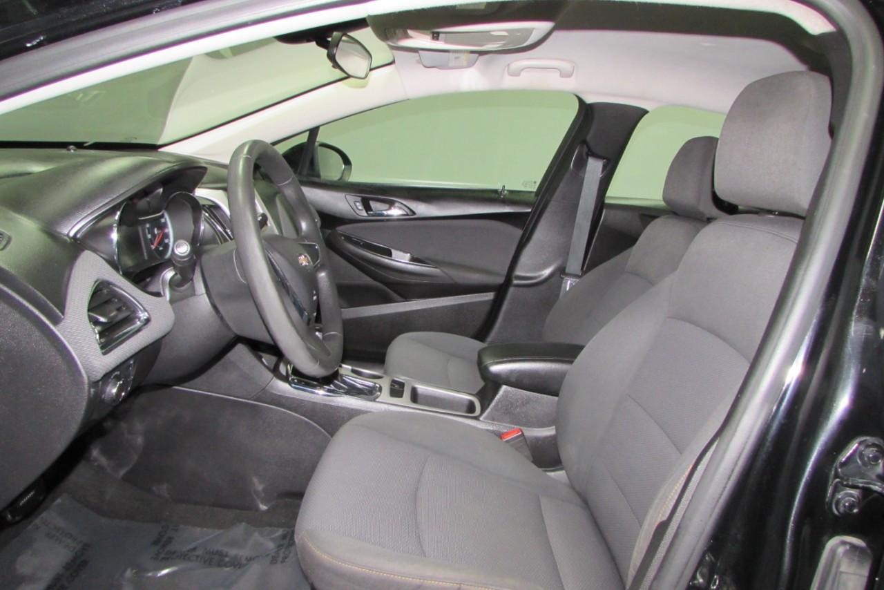 2018 Mosaic Black Metallic Chevrolet Cruze LS FWD Sedan