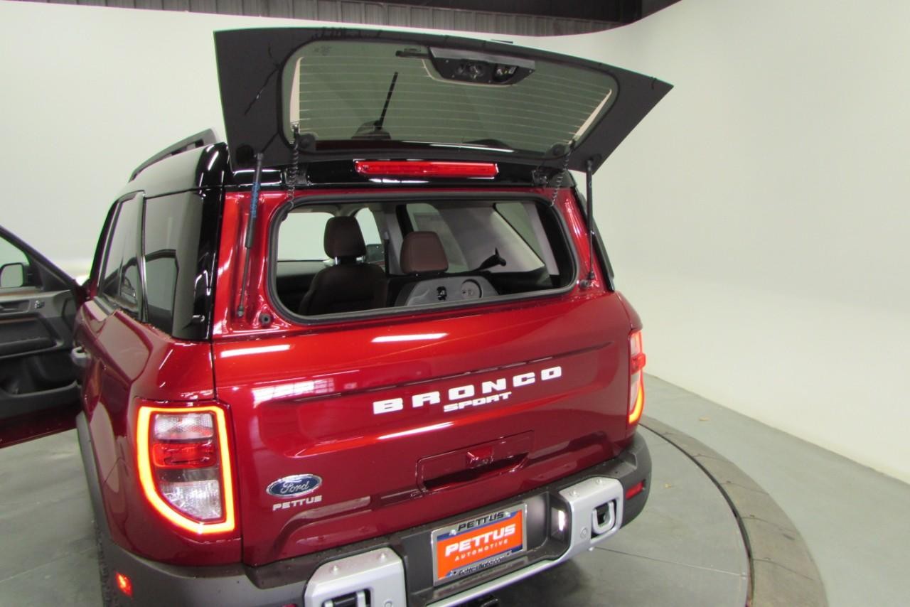 2025 Ruby Red Metallic Tinted Clearcoat Ford Bronco Sport Outer Banks 4X4 SUV