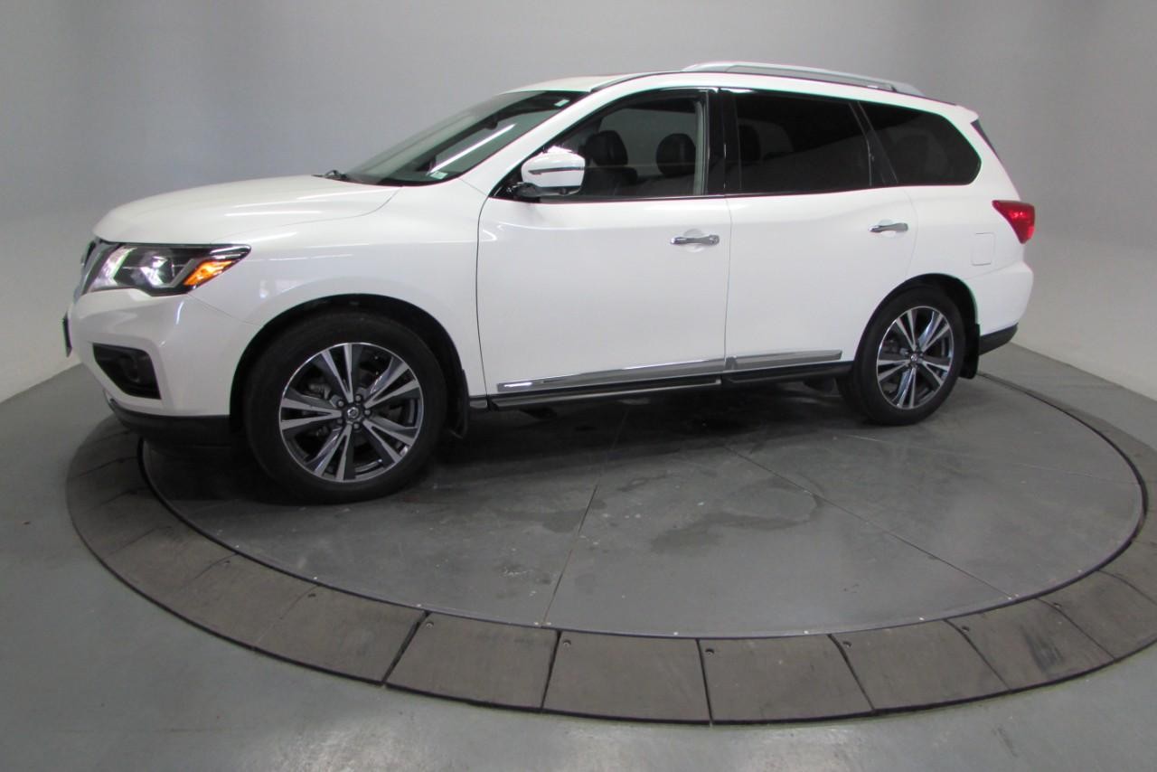 2019 Pearl White Tricoat Nissan Pathfinder Platinum FWD SUV