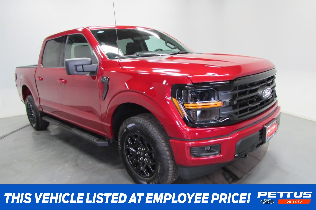 2025 Rapid Red Metallic Tinted Clearcoat Ford F-150 XLT Truck