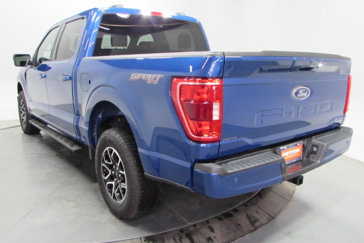 2022 Atlas Blue Metallic Ford F-150 XLT 4X4 Truck
