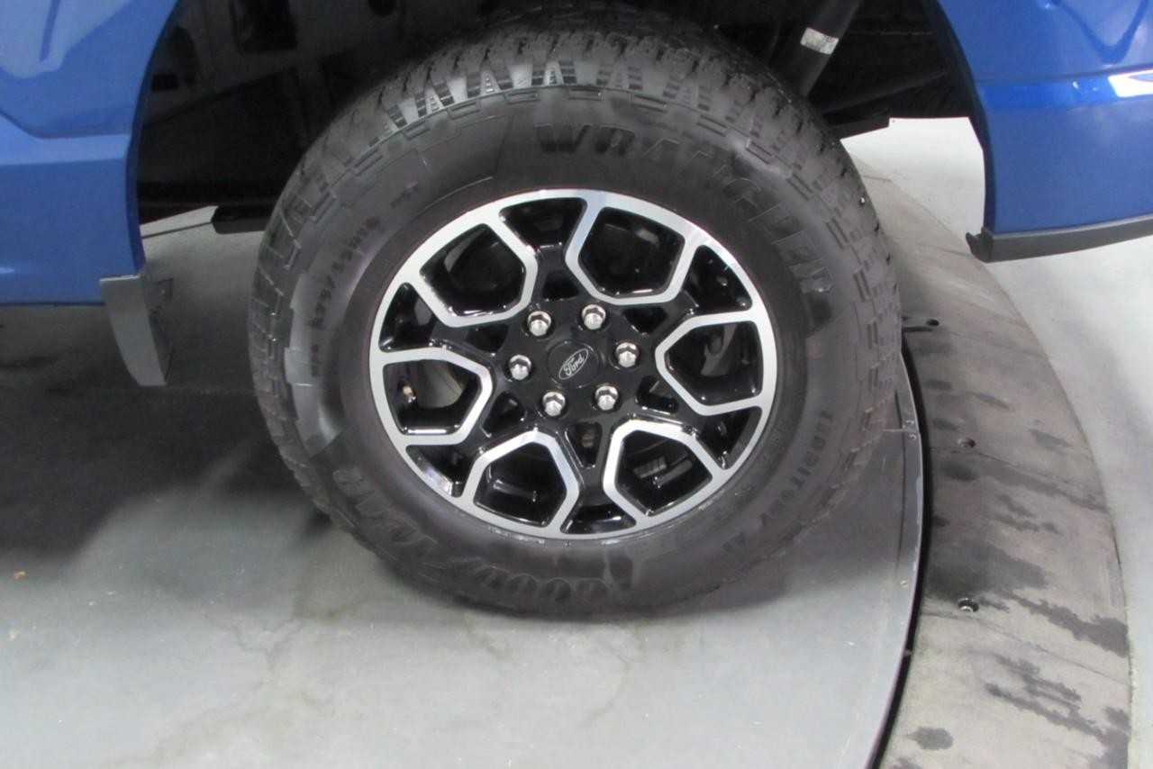 2022 Atlas Blue Metallic Ford F-150 XLT 4X4 Truck