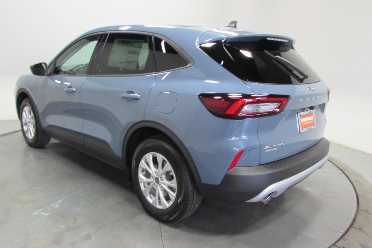 2025 Vapor Blue Metallic Ford Escape Active FWD SUV