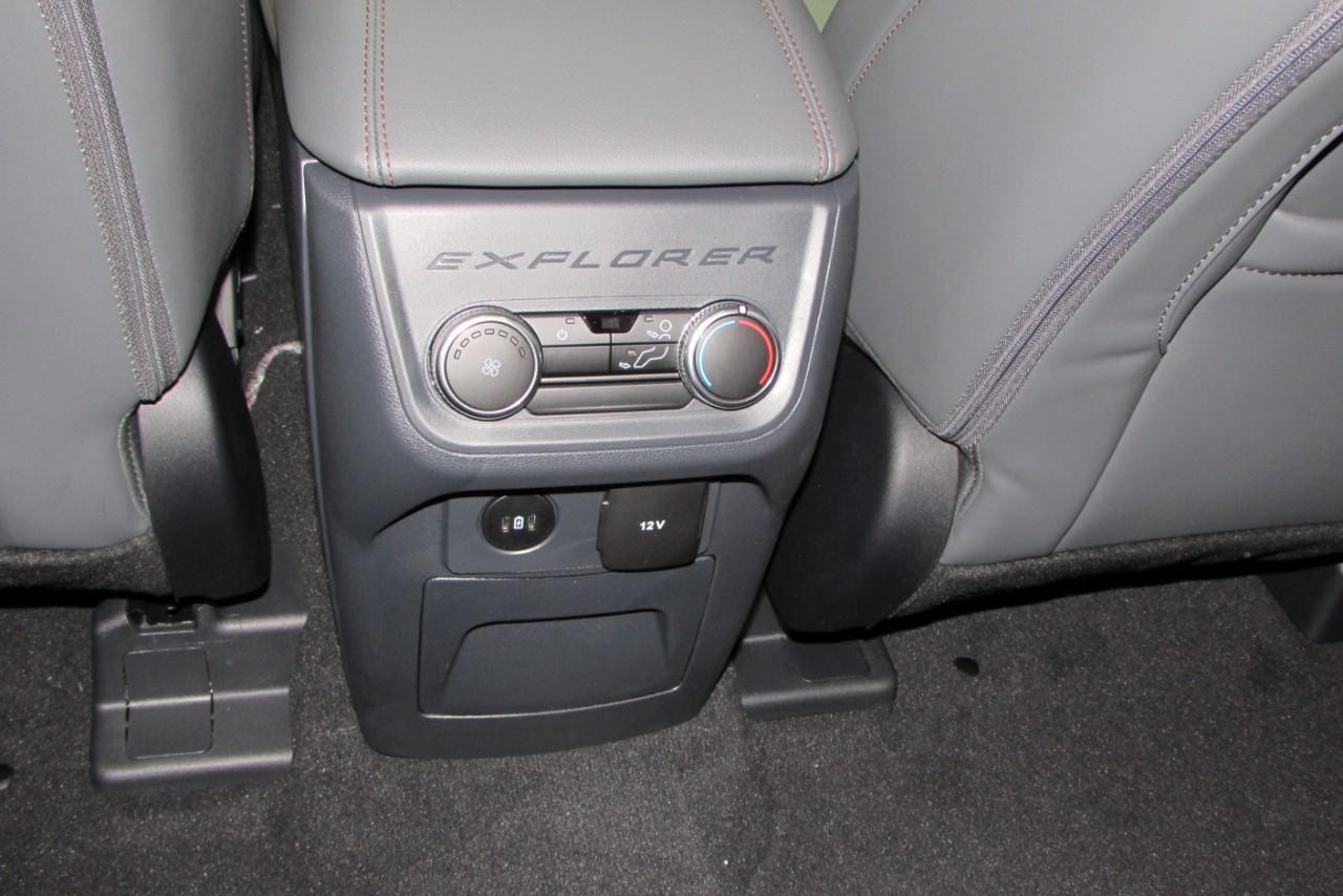 2025 Agate Black Metallic Ford Explorer Active 4X4 SUV