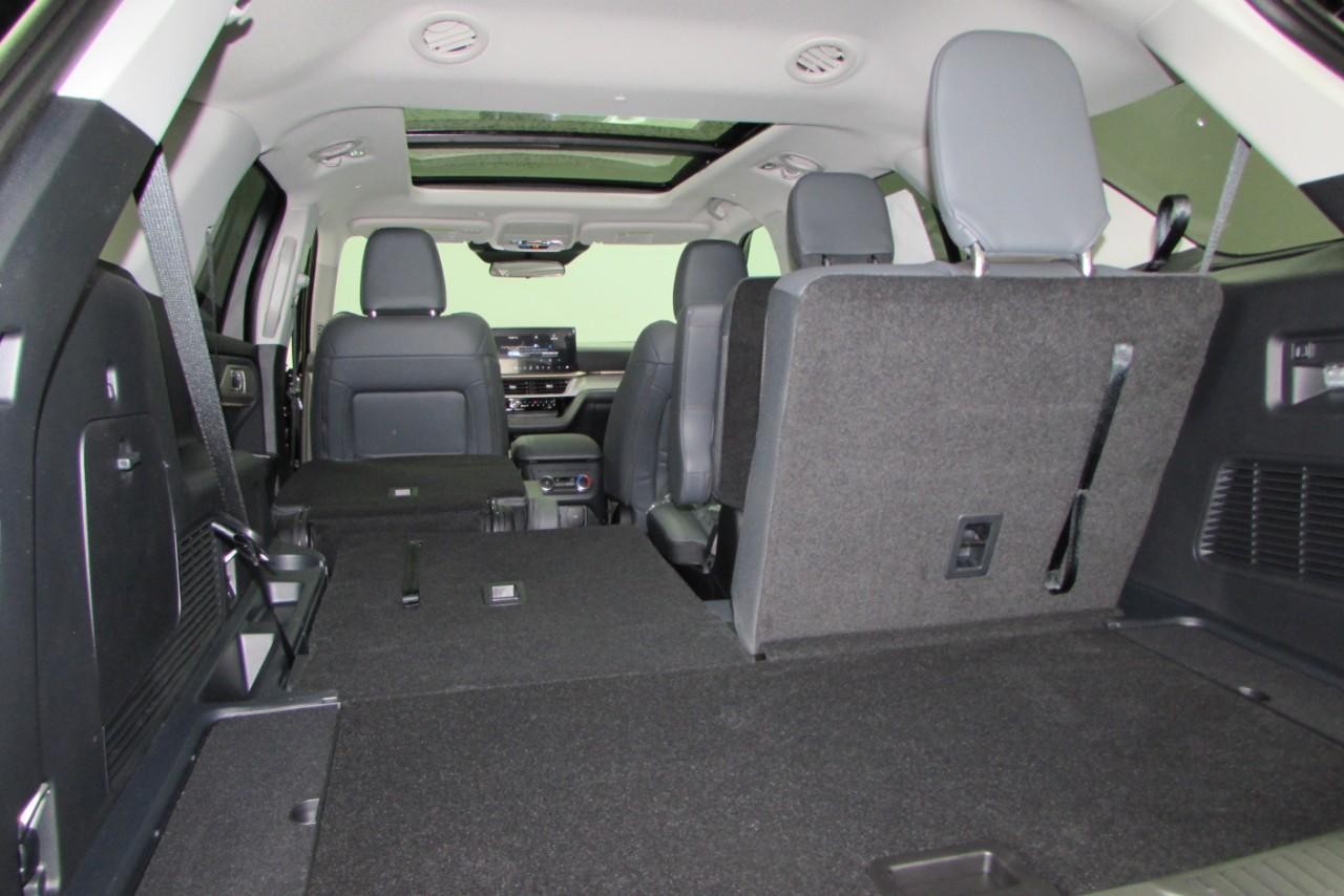 2025 Agate Black Metallic Ford Explorer Active 4X4 SUV