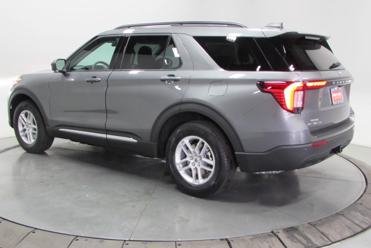 2025 Carbonized Gray Metallic Ford Explorer Active 4X4 SUV