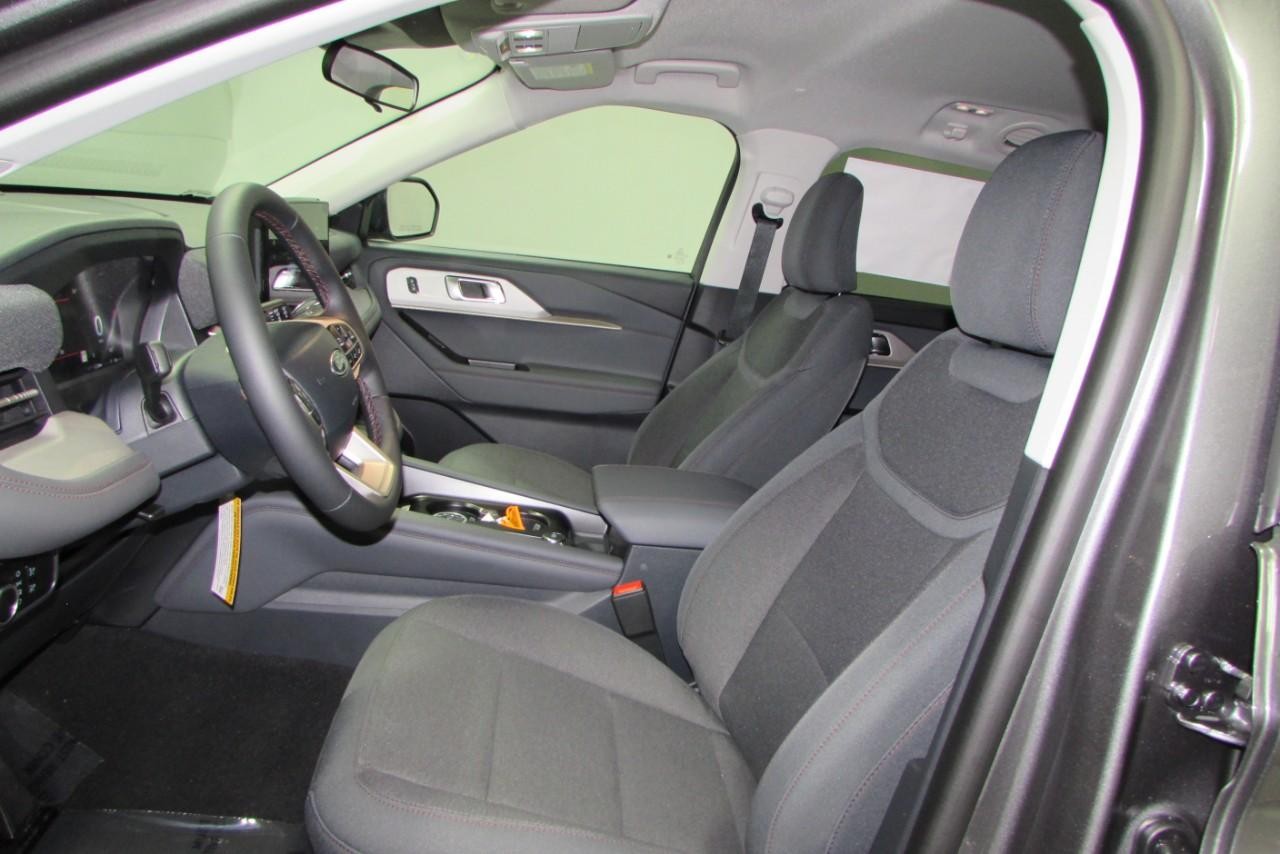 2025 Carbonized Gray Metallic Ford Explorer Active 4X4 SUV
