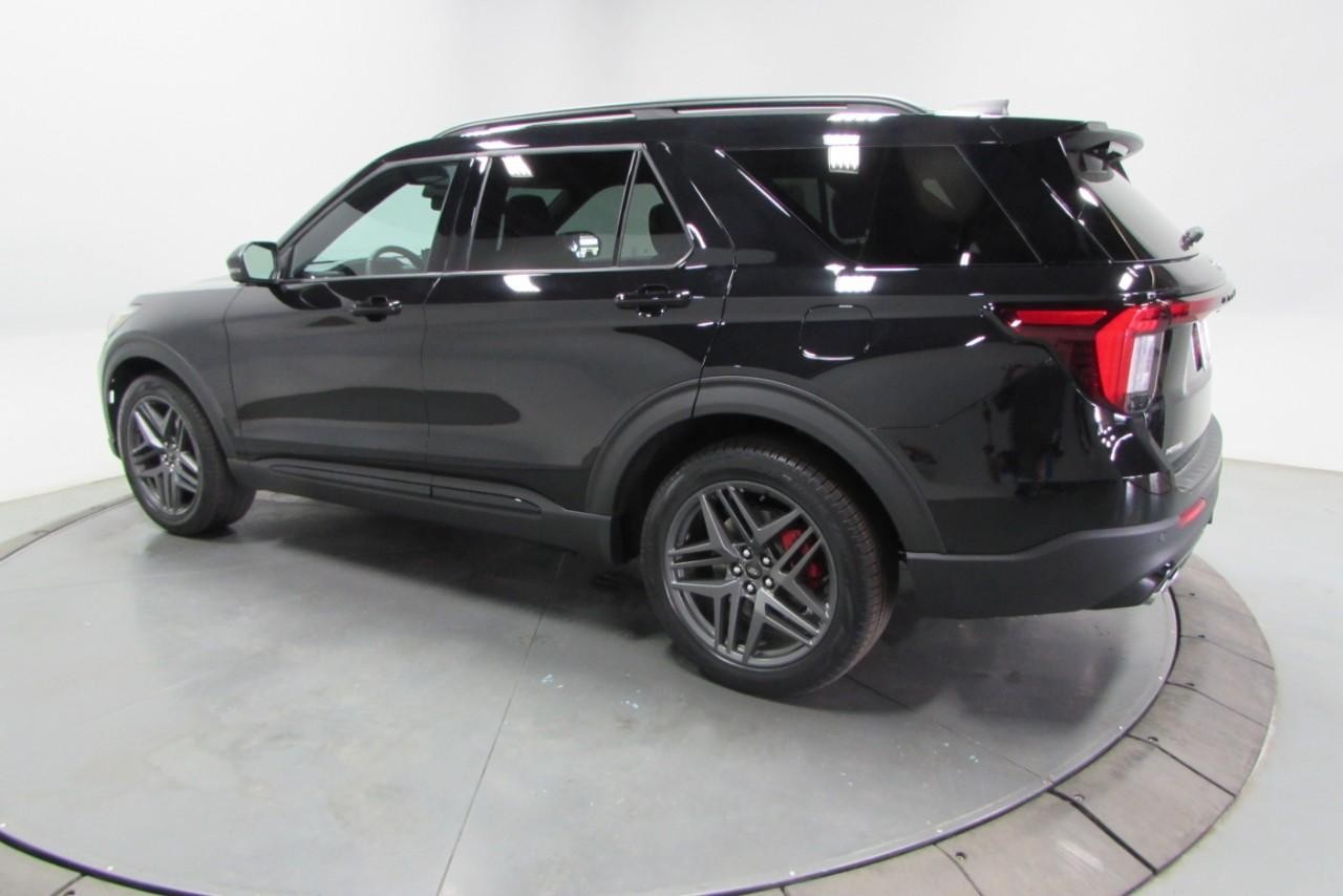 2025 Agate Black Metallic Ford Explorer ST 4X4 SUV
