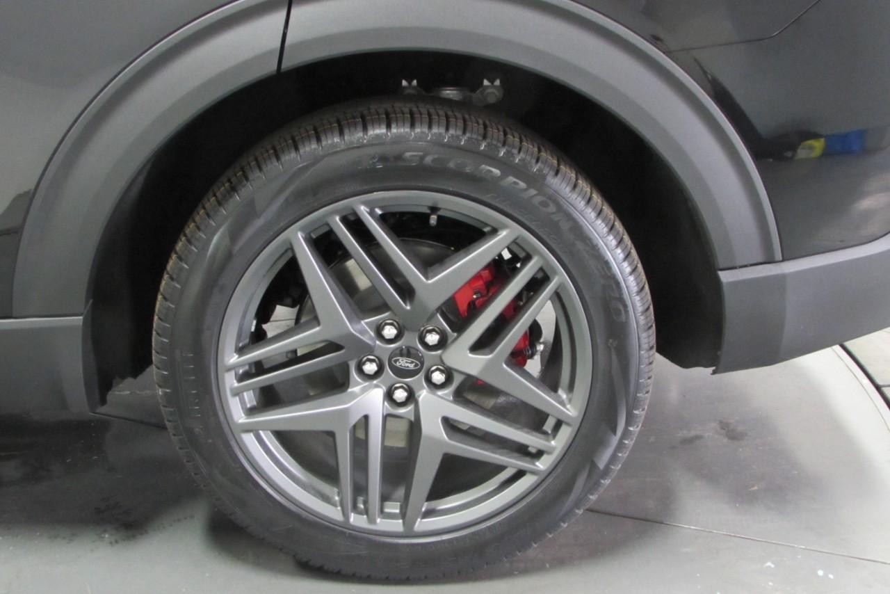 2025 Agate Black Metallic Ford Explorer ST 4X4 SUV