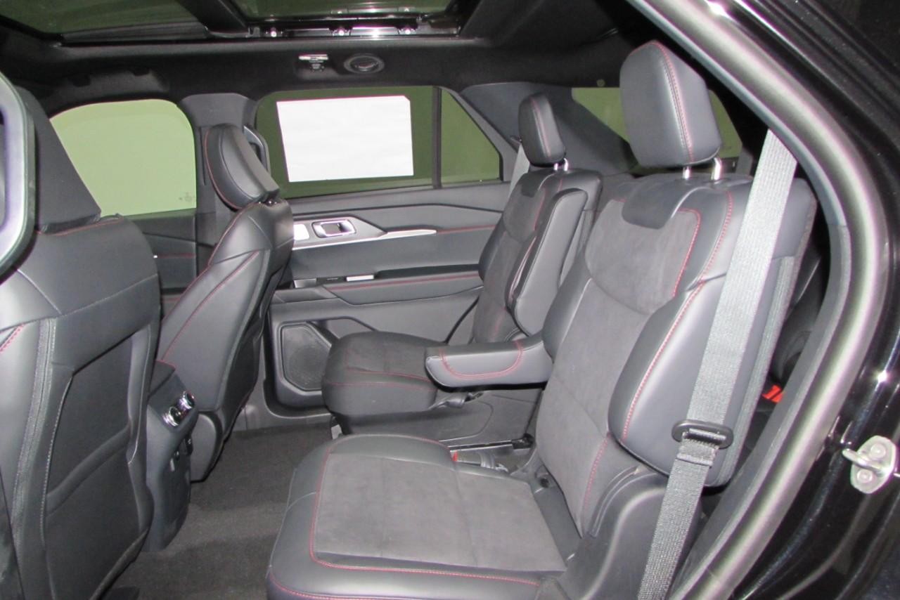 2025 Agate Black Metallic Ford Explorer ST 4X4 SUV