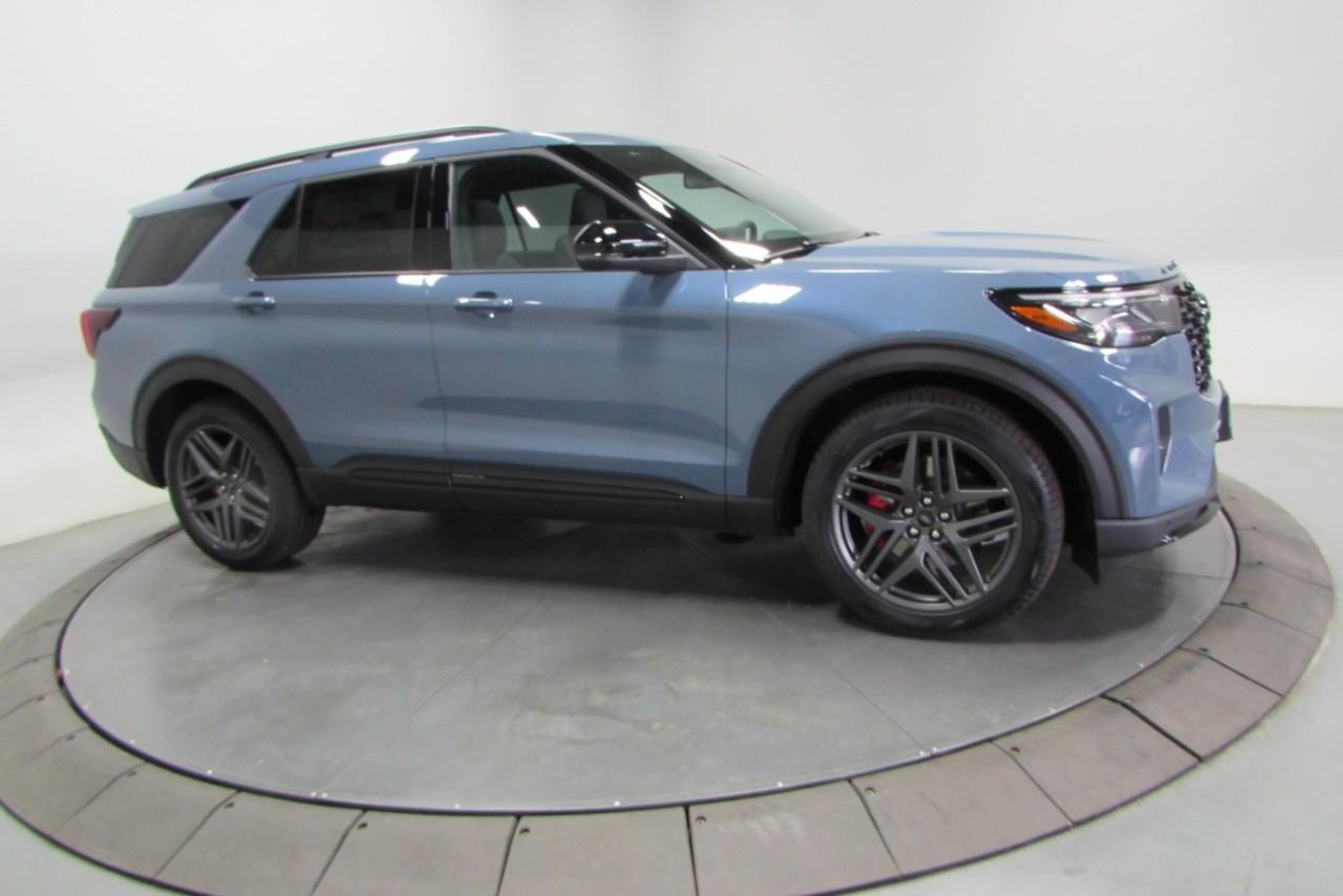 2025 Vapor Blue Metallic Ford Explorer ST 4X4 SUV