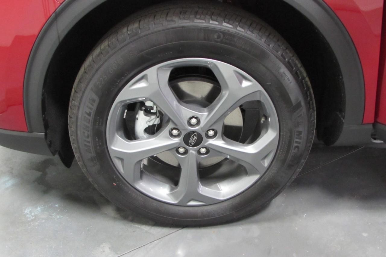 2025 Rapid Red Metallic Tinted Clearcoat Ford Escape ST-Line AWD SUV