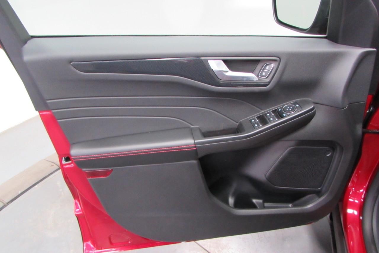 2025 Rapid Red Metallic Tinted Clearcoat Ford Escape ST-Line AWD SUV
