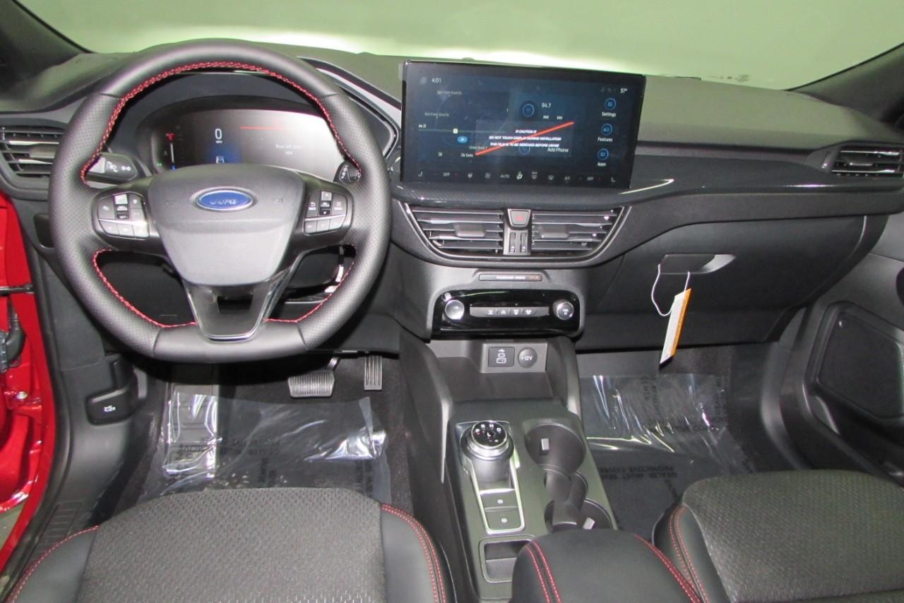 2025 Rapid Red Metallic Tinted Clearcoat Ford Escape ST-Line AWD SUV