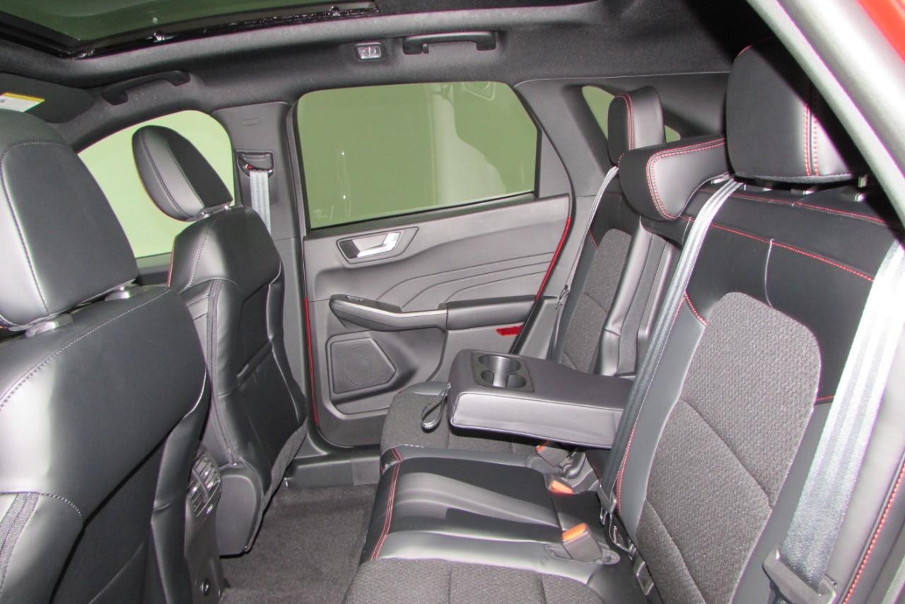 2025 Rapid Red Metallic Tinted Clearcoat Ford Escape ST-Line AWD SUV