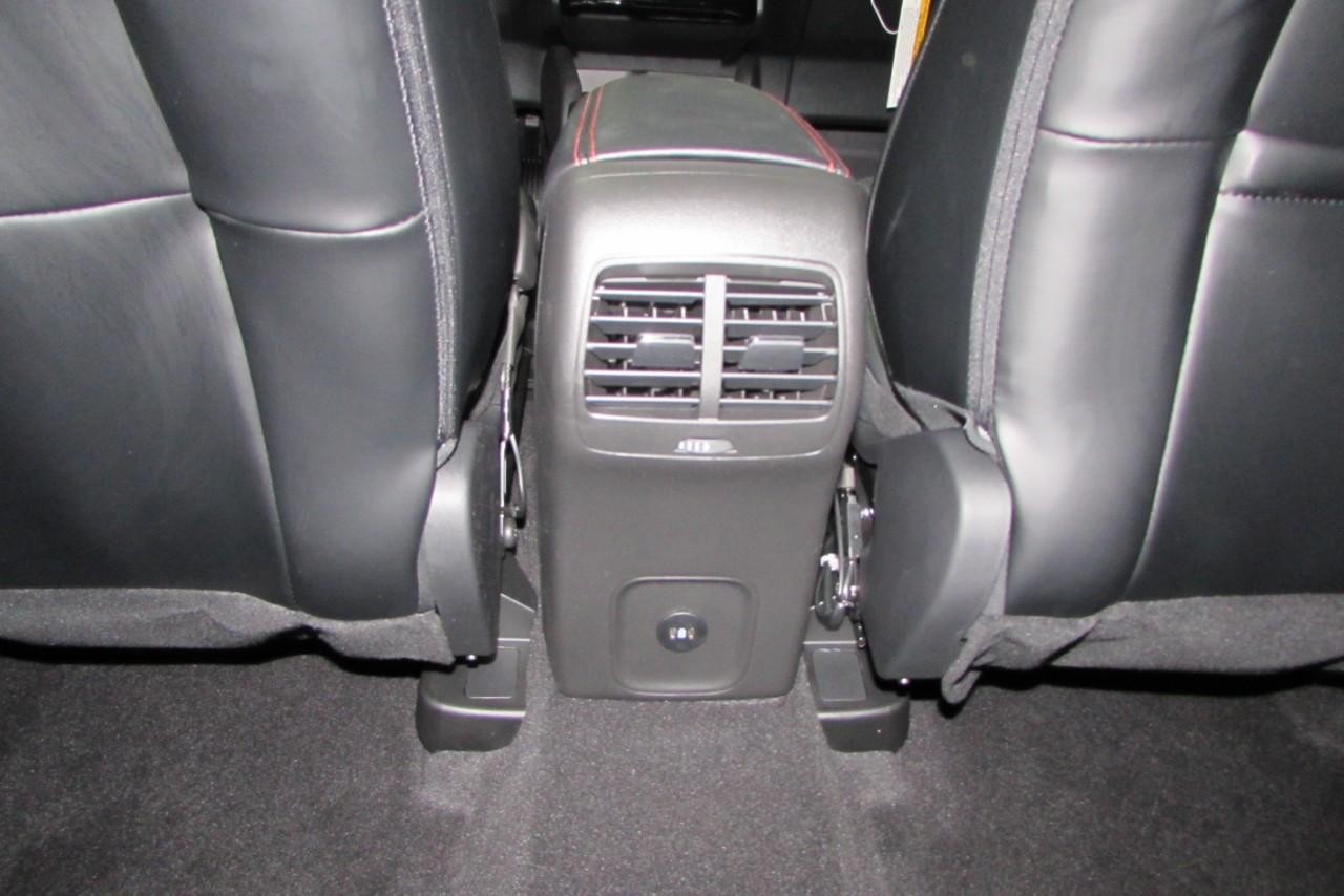 2025 Rapid Red Metallic Tinted Clearcoat Ford Escape ST-Line AWD SUV