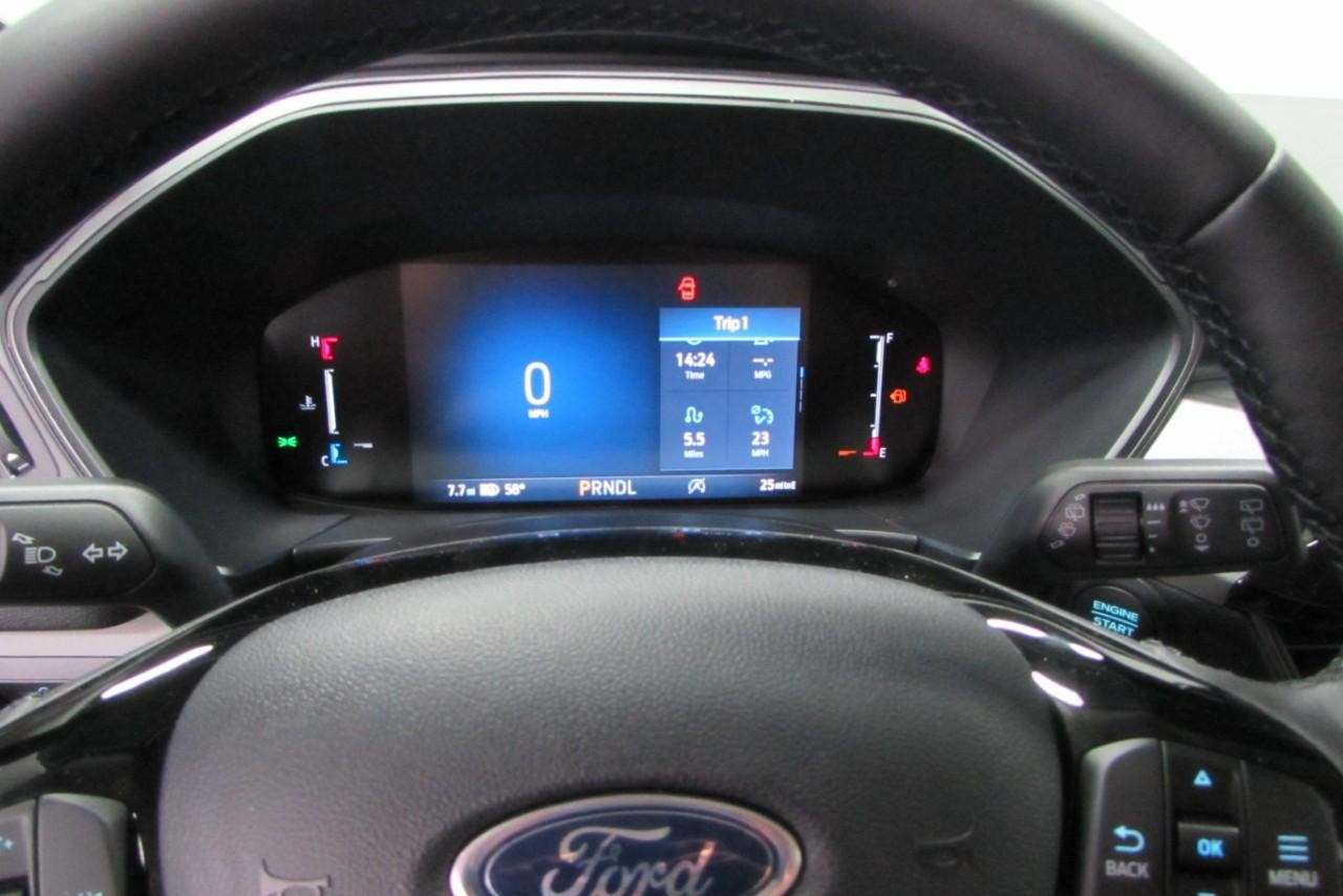 2025 Oxford White Ford Escape Active FWD SUV
