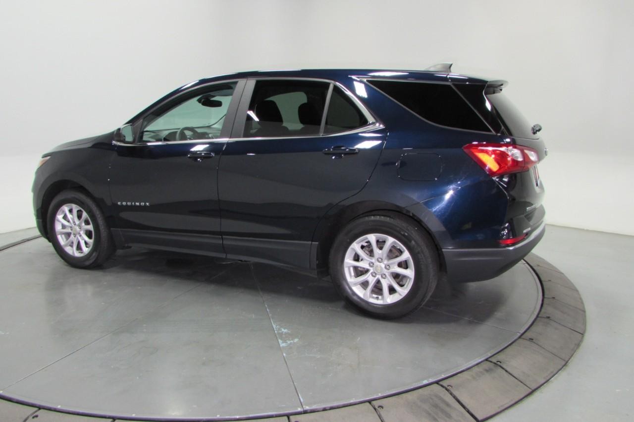 Chevrolet Equinox Vehicle Full-screen Gallery Image 04