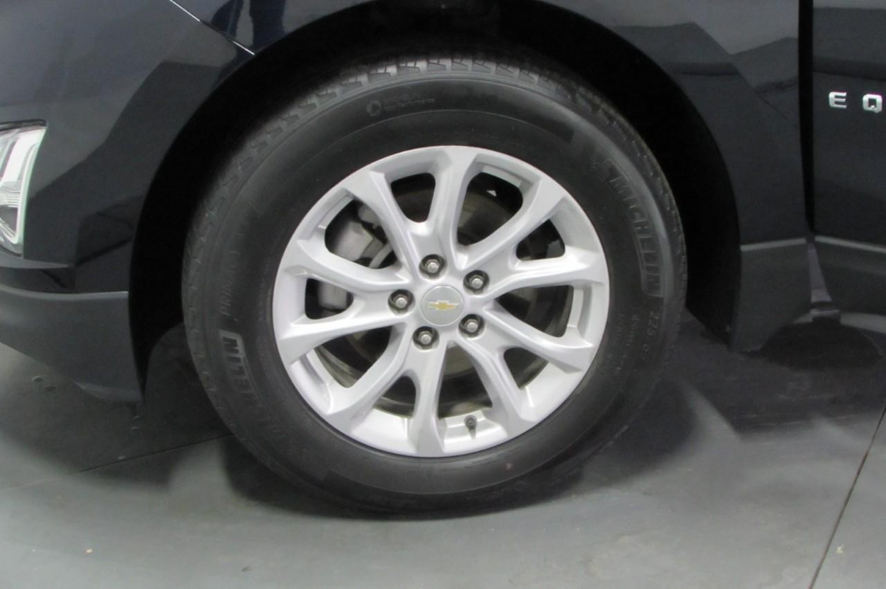 Chevrolet Equinox Vehicle Full-screen Gallery Image 07