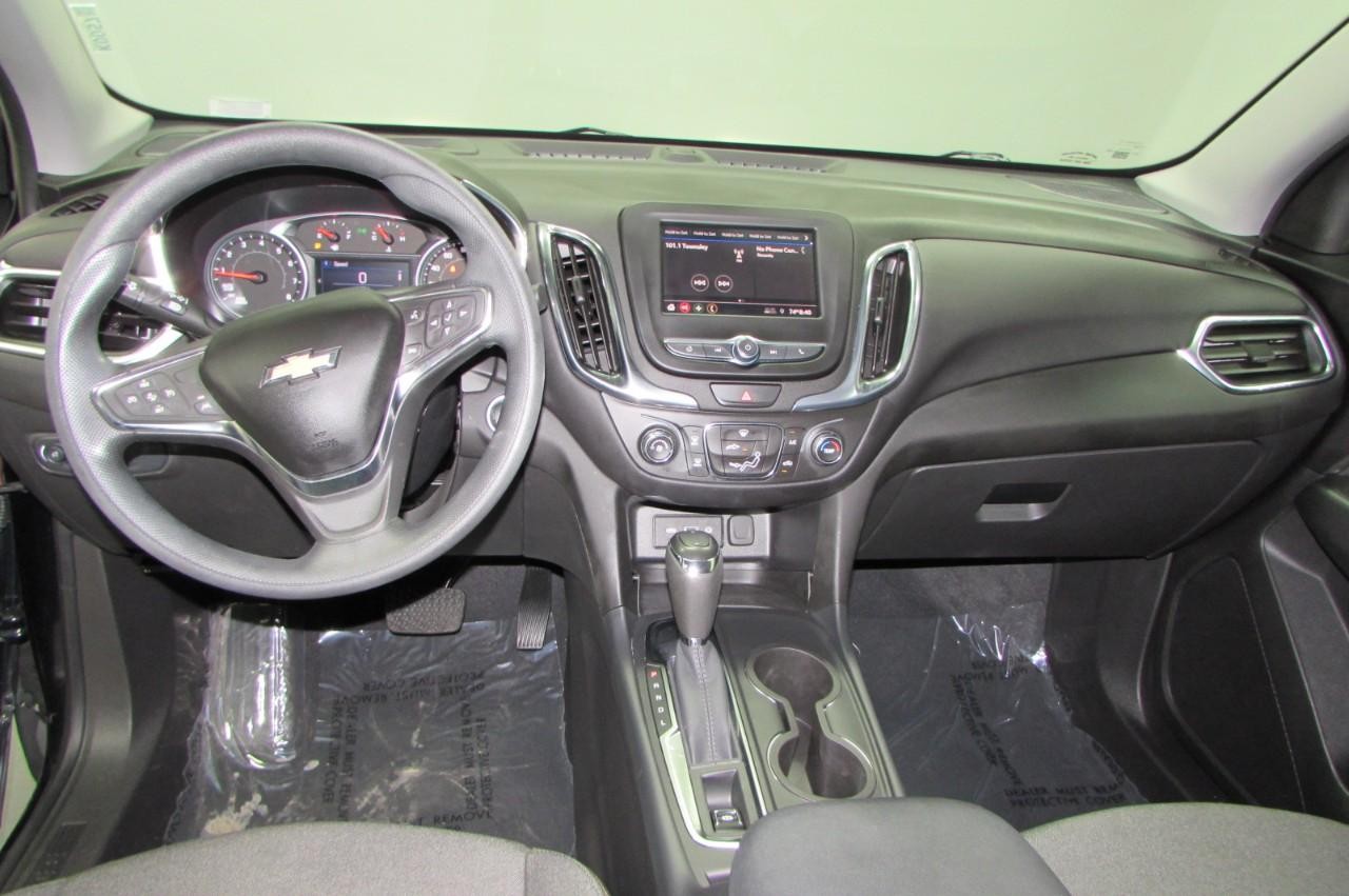 Chevrolet Equinox Vehicle Full-screen Gallery Image 19