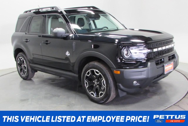 2025 Ford Bronco Sport Outer Banks at Pettus Ford De Soto in De Soto MO