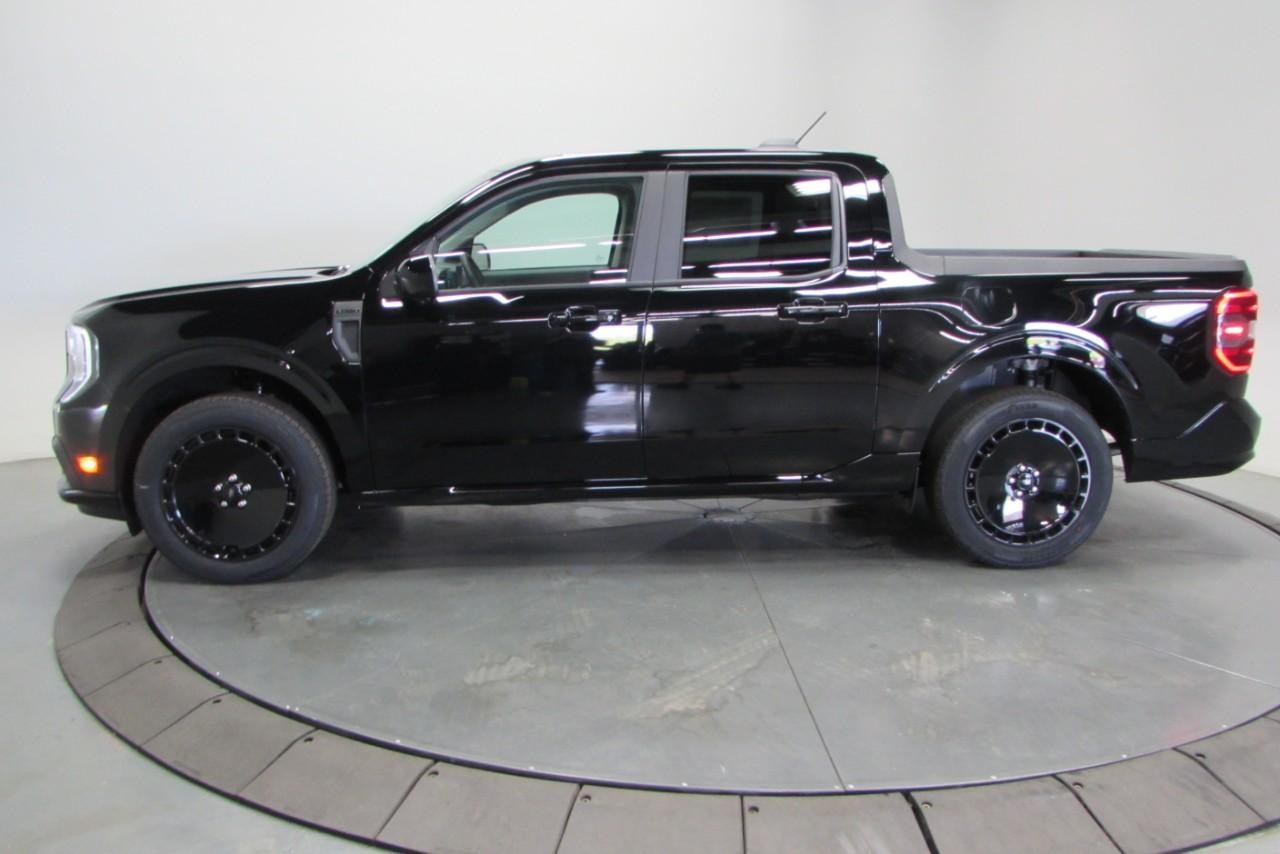 2025 Ford Maverick photo 3
