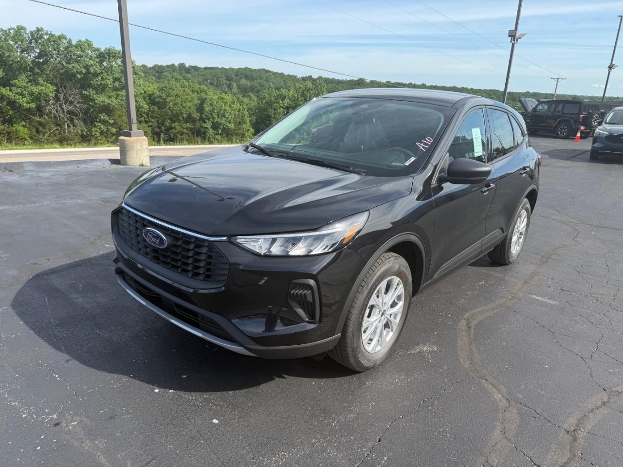 2025 Agate Black Metallic Ford Escape Active AWD SUV