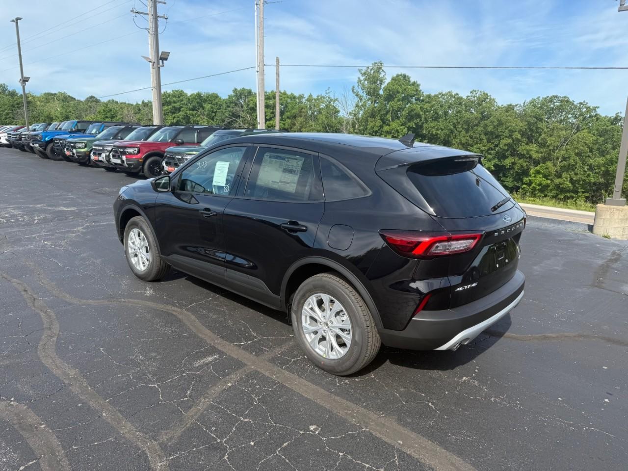 2025 Agate Black Metallic Ford Escape Active AWD SUV