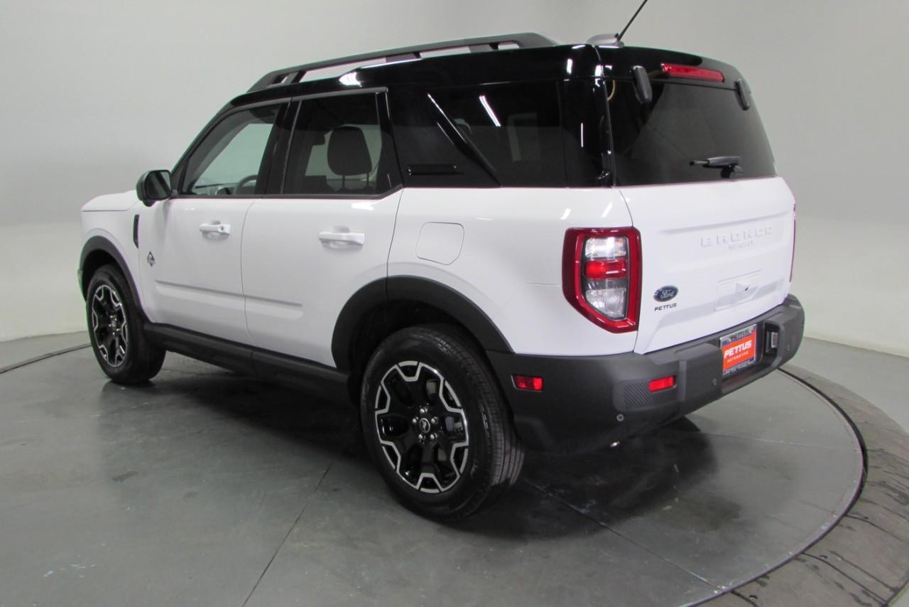 2025 Oxford White Ford Bronco Sport Outer Banks 4X4 SUV