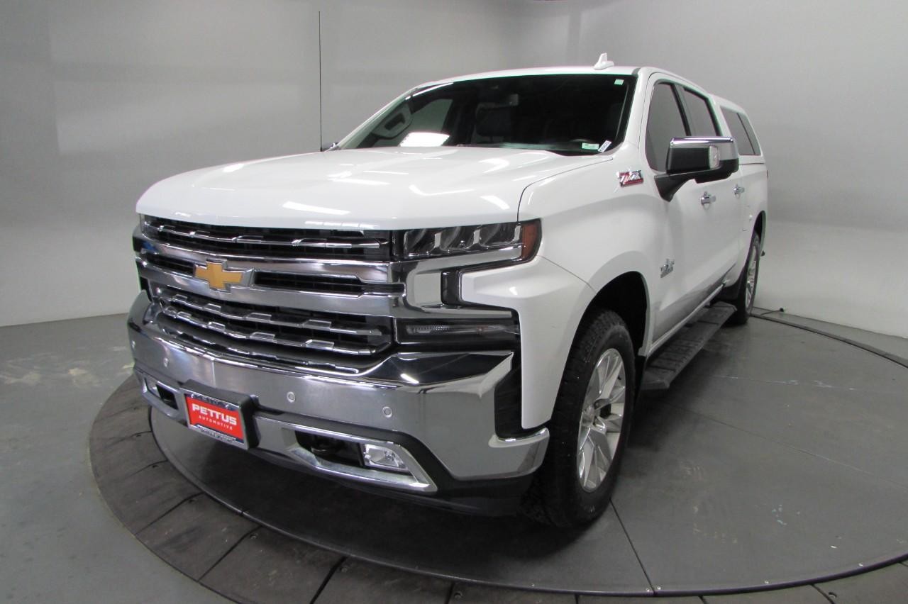 Chevrolet Silverado 1500 Vehicle Full-screen Gallery Image 02