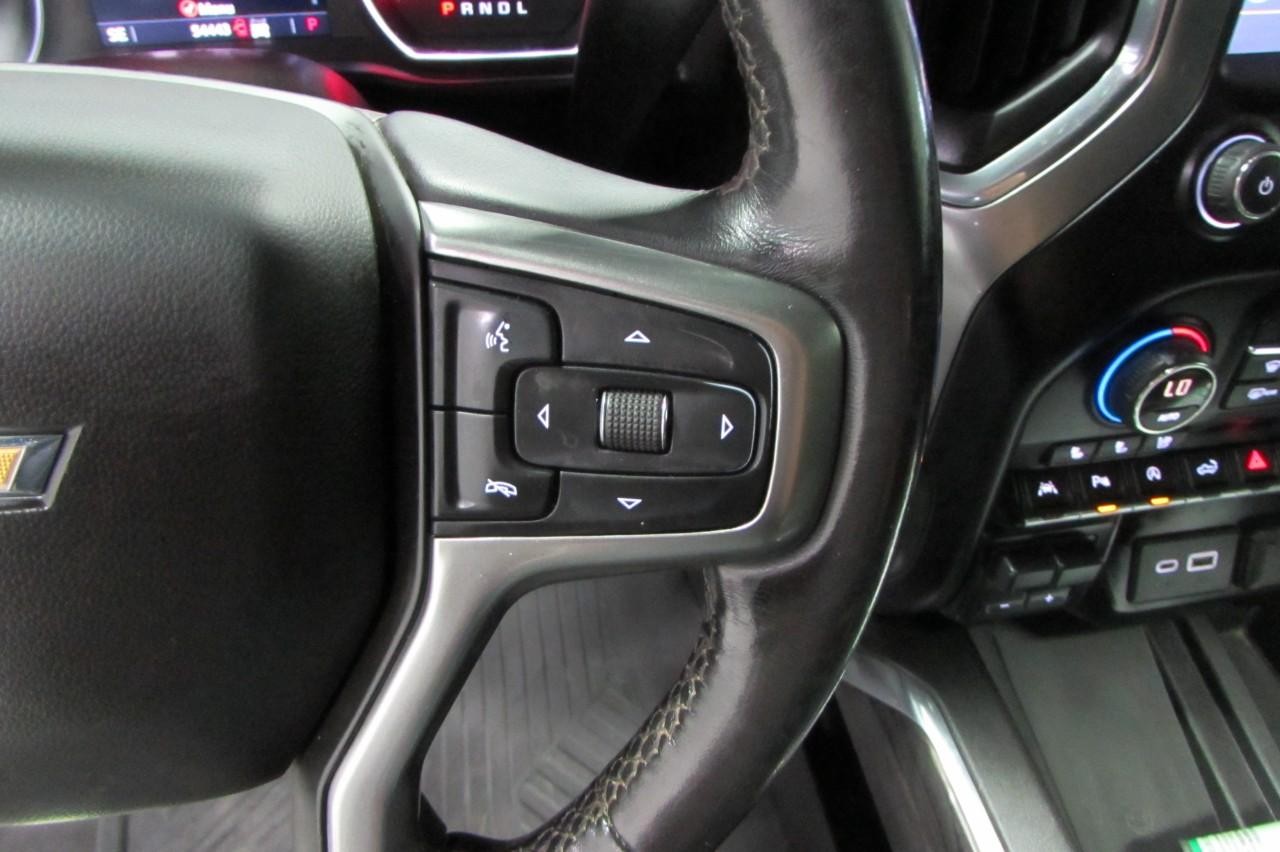 Chevrolet Silverado 1500 Vehicle Full-screen Gallery Image 14