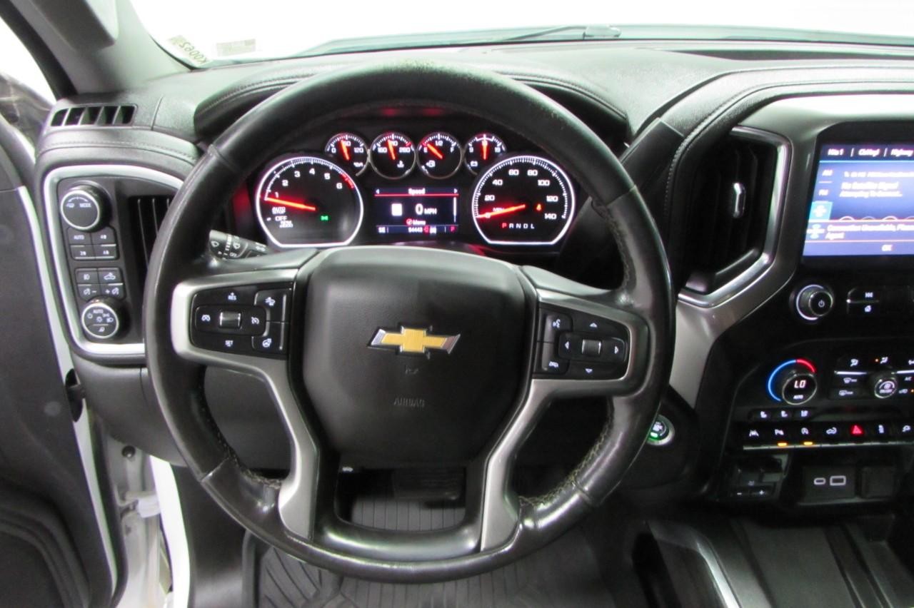 Chevrolet Silverado 1500 Vehicle Full-screen Gallery Image 16