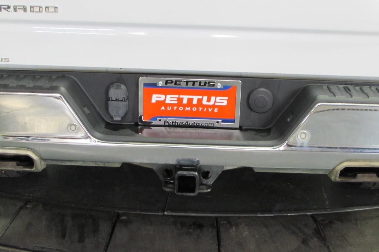 Chevrolet Silverado 1500 Vehicle Full-screen Gallery Image 21