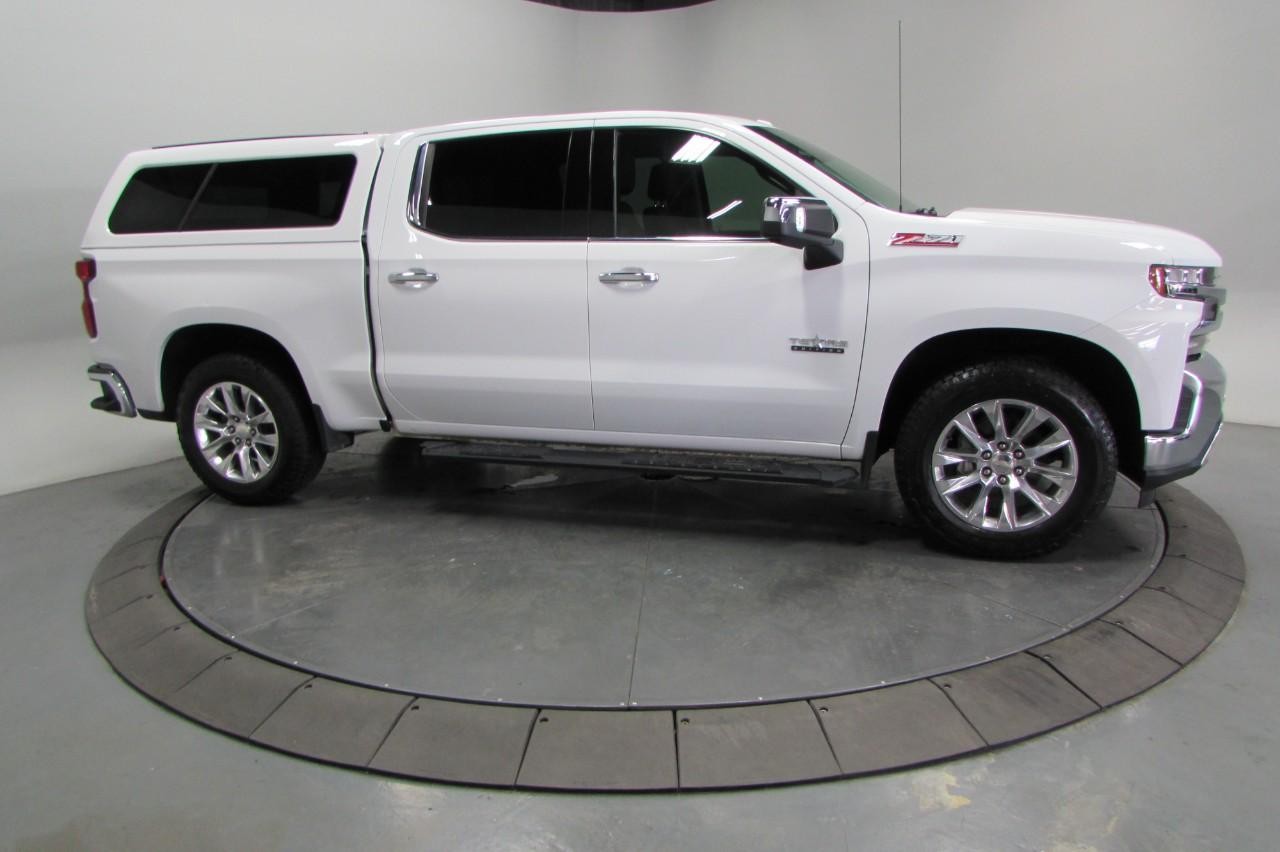 Chevrolet Silverado 1500 Vehicle Full-screen Gallery Image 30