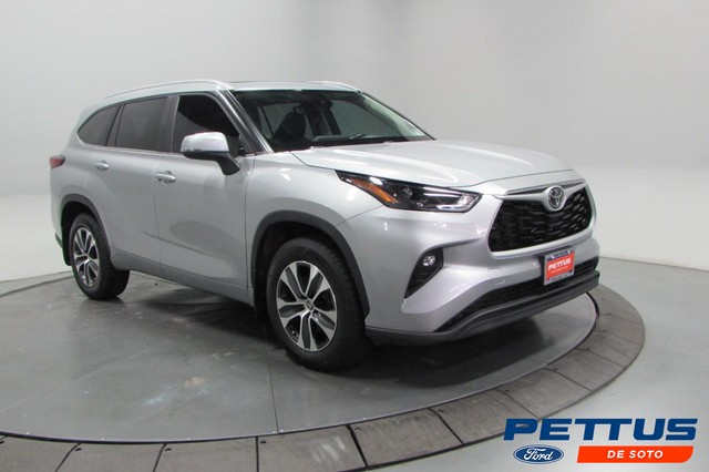 De Soto MO 2023 Toyota Highlander more details - toyota highlander