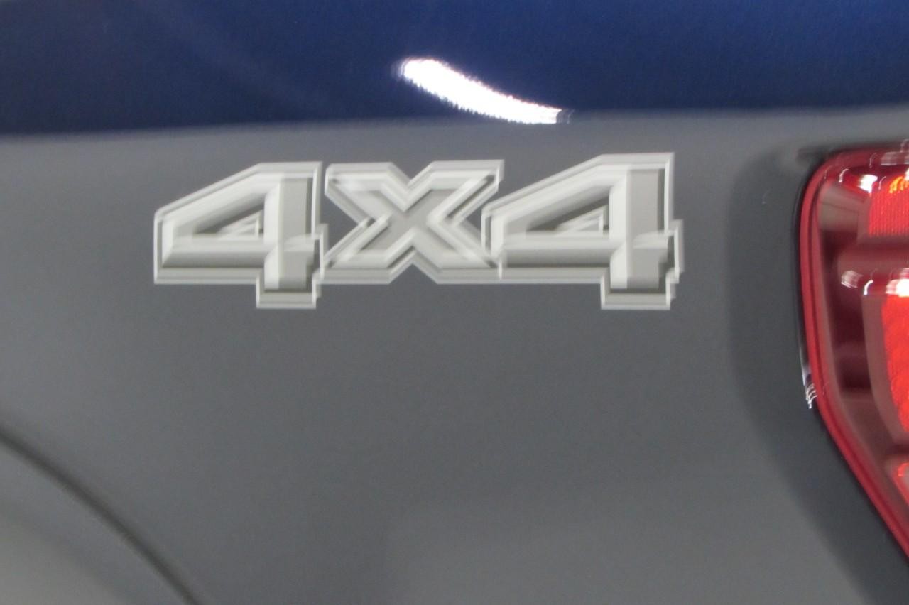 2025 Atlas Blue Metallic Ford F-150 XL 4X4 Truck